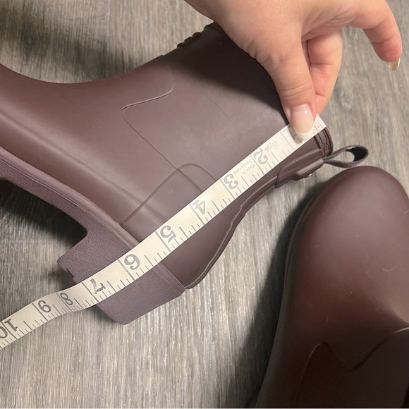 HUNTER Original Refined Low Heel Ankle Matte Rainboot in Oxblood, size 7US - Picture 13 of 16